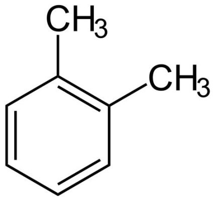 O-Xylene: Un Indispensabile Solvente Per Resine Everniche e Processi di Polimerizzazione Avanzata!